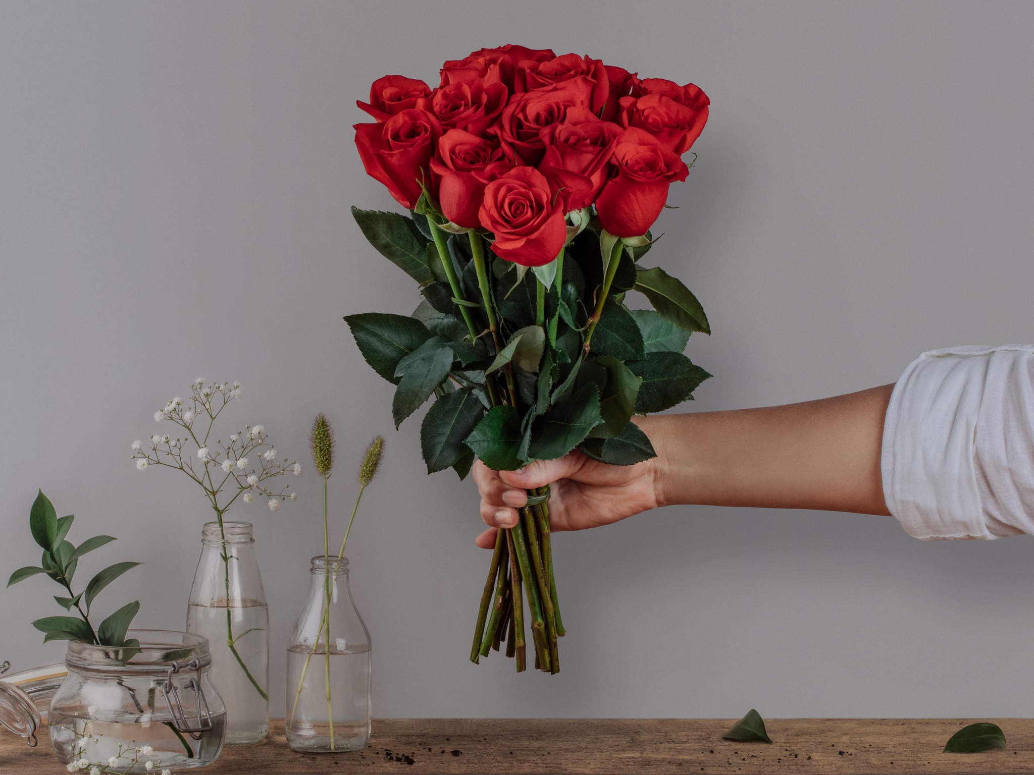Buquê de 14 Rosas Vermelhas — Buquê de 14 Rosas Vermelhas